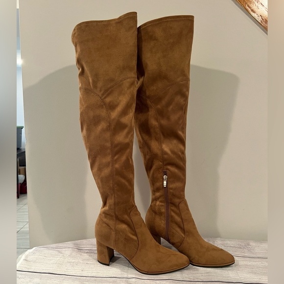 MARC FISHER Elegant Tan Knee-High Women's brown Boots/size 8 - Picture 1 of 8